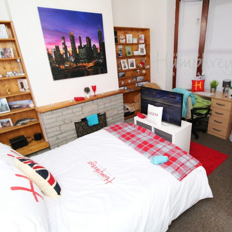 4 Bedroom Property For Rent in Portsmouth - £1,840 PCM Milton