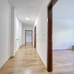 Pronajměte si 4 ložnic/e byt o rozloze 120 m² v Stod