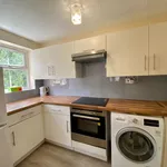 Rent 2 bedroom flat in Aldershot