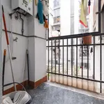 Rent a room of 95 m² in valencia