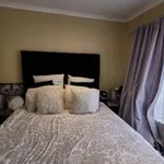 Rent 3 bedroom apartment of 125 m² in Pretoria