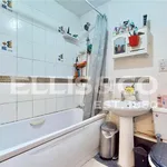 Rent 2 bedroom flat of 47 m² in London