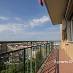 Rent 6 bedroom apartment of 110 m² in Genoa