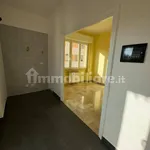 Affitto 4 camera appartamento di 91 m² in Genoa