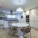 Rent 7 bedroom apartment of 308 m² in Valencia