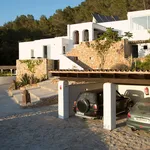 Rent 5 bedroom house in Cala d'Hort