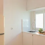 Rent 1 bedroom apartment of 61 m² in Lisbon