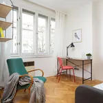 Rent 3 bedroom apartment of 100 m² in Prague