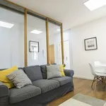 Rent 3 bedroom apartment of 70 m² in Porto