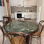 Rent 4 bedroom house of 110 m² in Palermo