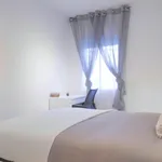 Rent 5 bedroom apartment in Madrid