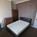 Rent 3 bedroom house in East Midlands