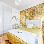 Rent a room in lisbon