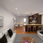 4 bedroom house of 699 sq. ft in Toronto