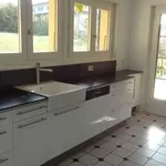 Maison de 220 m² avec 6 chambre(s) en location à Messery