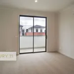 Rent 1 bedroom apartment in Melbourne