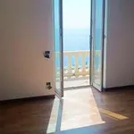 Rent 3 bedroom apartment of 105 m² in Genoa