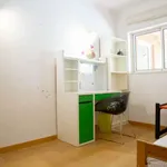 Rent a room of 130 m² in lisbon