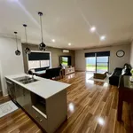 Rent 4 bedroom house in Clyde North