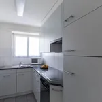 Miete 2 Schlafzimmer wohnung von 85 m² in Zurich