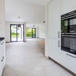 Villa te huur in Rhode-Saint-Genèse met referentie 19907453472