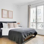 Rent 3 bedroom apartment of 97 m² in paris