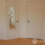 Rent 2 bedroom flat in South Lanarkshire