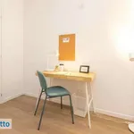 Rent 4 bedroom apartment of 77 m² in Milan