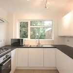 Rent 2 bedroom flat in Reigate and Banstead