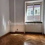 Rent 5 bedroom apartment of 169 m² in Milan