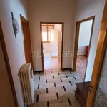 Rent 4 bedroom apartment of 60 m² in Adria