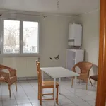 Appartement de 33 m² avec 2 chambre(s) en location à Saint-Étienne