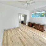 Rent 3 bedroom apartment in Los Feliz