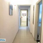 Affitto 4 camera appartamento di 130 m² in Naples