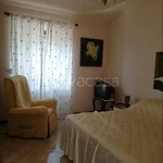 Rent 3 bedroom apartment of 95 m² in Serrapetrona