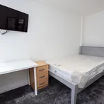 Rent 6 bedroom flat in West Midlands