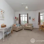 Rent 2 bedroom flat in Edinburgh