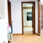 Rent a room of 110 m² in valencia