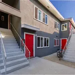 Rent 2 bedroom apartment in Long Beach