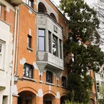 Rent 3 bedroom apartment of 215 m² in Etterbeek