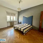 Affitto 2 camera appartamento di 65 m² in Turin