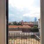 Rent 3 bedroom apartment of 110 m² in Milano