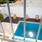 Rent a room of 350 m² in lisbon