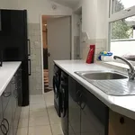 Rent 4 bedroom house in East Midlands