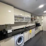 Rent 3 bedroom apartment in Lisbon