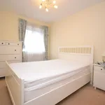 Flat to rent in Drake Way, Reading RG2