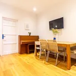 Rent 4 bedroom apartment of 15 m² in Barcelona