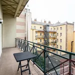 Pronajměte si 3 ložnic/e byt o rozloze 122 m² v Prague