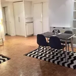 Appartement de 72 m² avec 1 chambre(s) en location à Paris