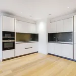 Rent 3 bedroom flat in South East England